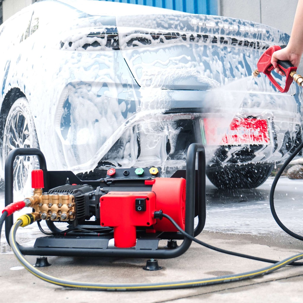 MaxShine 2.4GPM Electric Pressure Washer Pro Complete